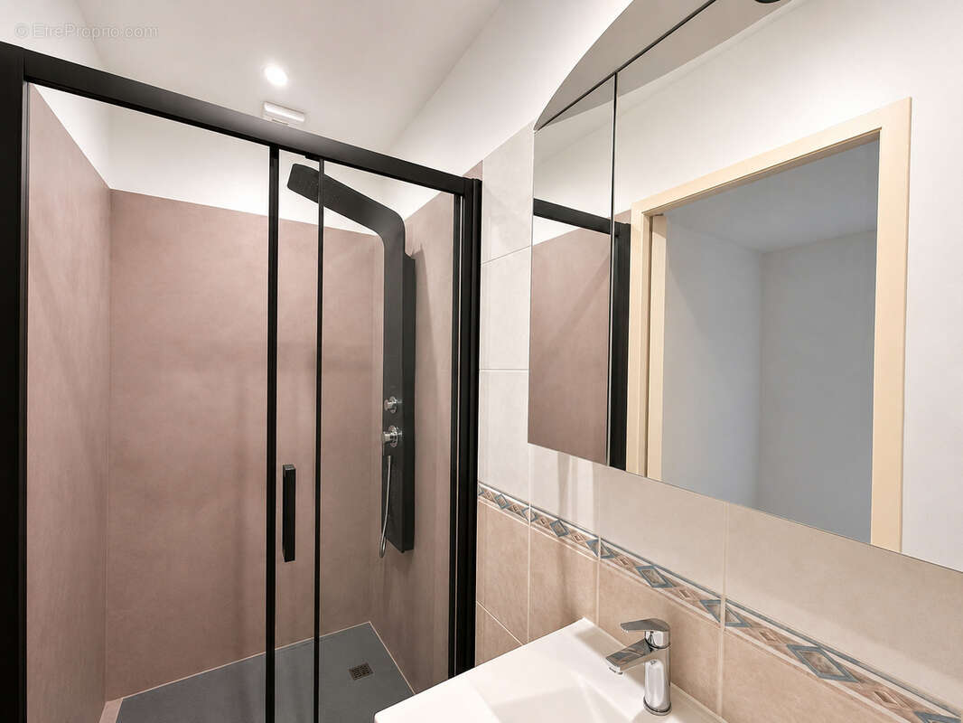 Belle maison de quatre chambres dans un secteur très prisé de Maule - photo 7