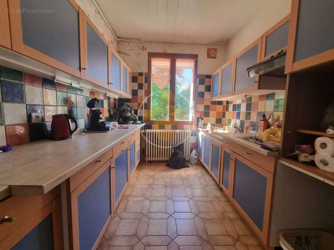 Maison à LA FERE