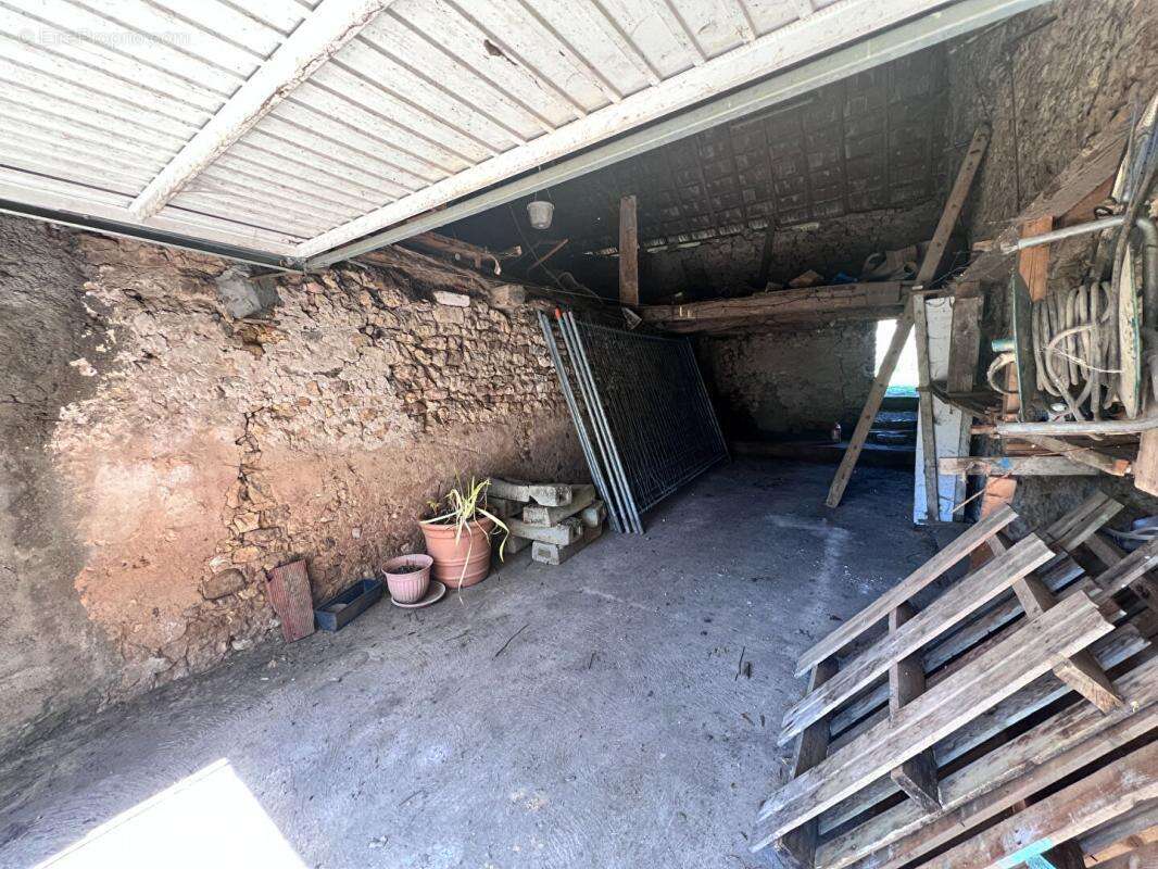 70130 - SEVEUX-MOTEY - Maison à rénover de 72m² - Prix : 35000  honoraires charge vendeur - photo 7