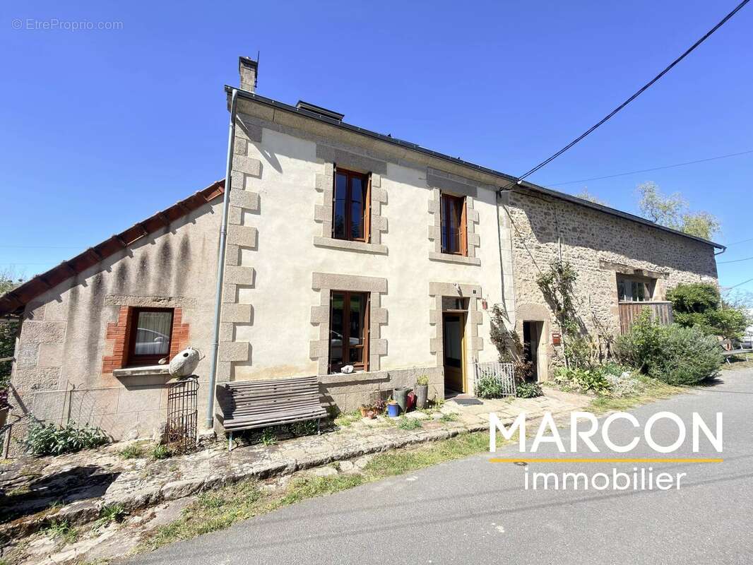 Maison à CHATELUS-MALVALEIX