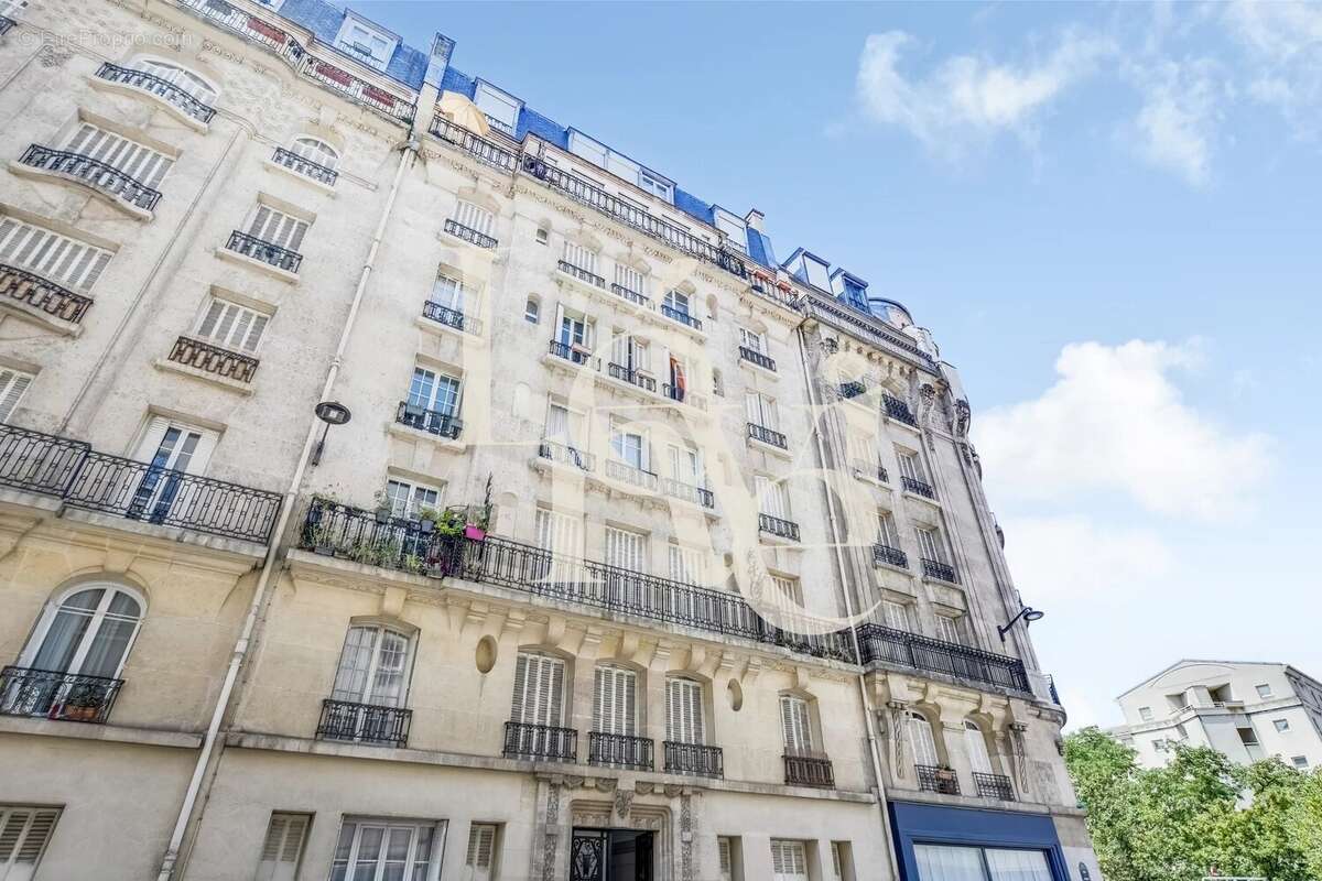 Appartement à PARIS-12E