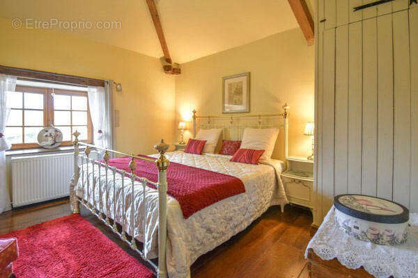 CHAMBRE - Maison à GENOUILLE