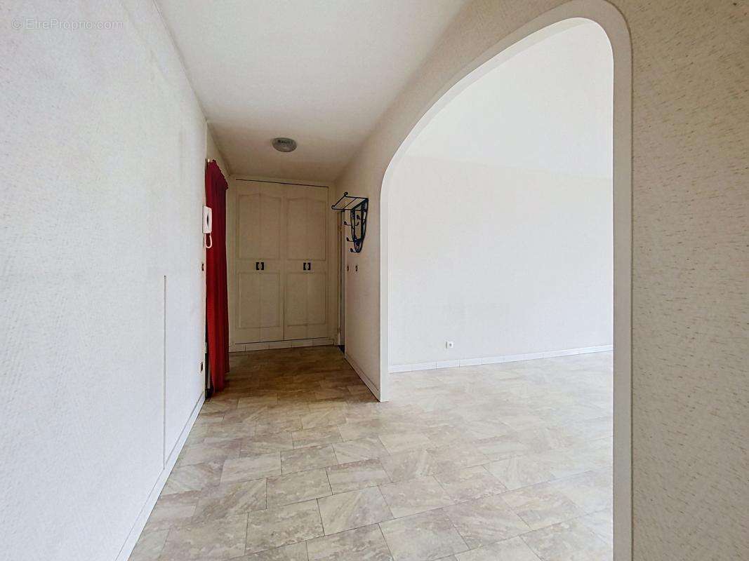 Appartement à SAINT-GRATIEN