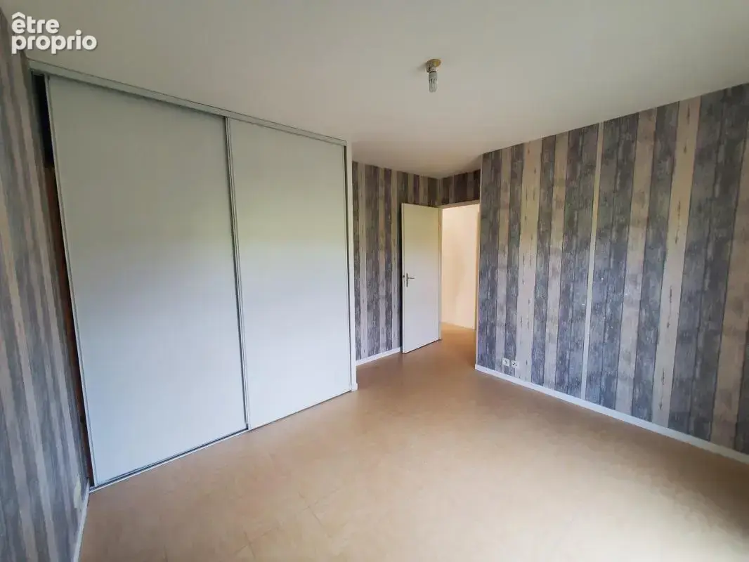 Maison t3 a 500 du bourg avec jardin et garage - photo 13