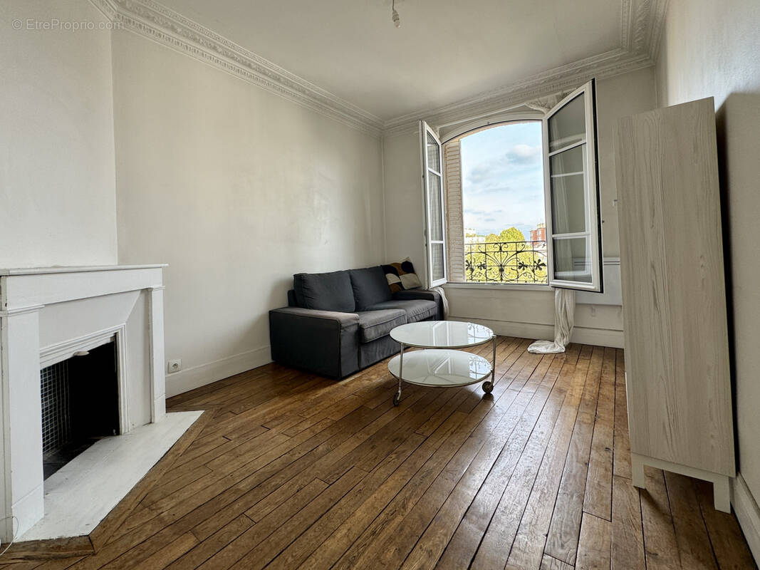 Appartement à LEVALLOIS-PERRET