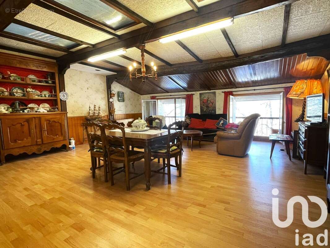 Photo 2 - Maison à CLAVIERS