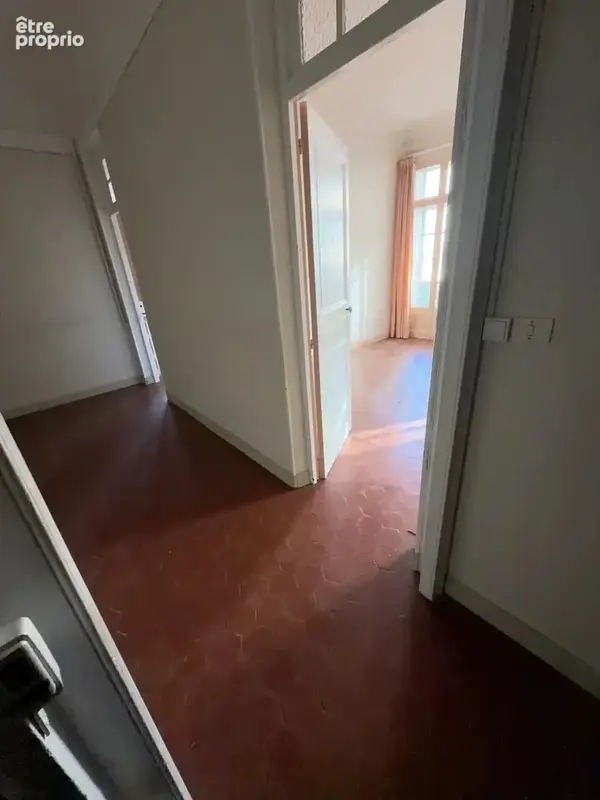 Immeuble de caractère, 3 apart, 1 local Ccial, garage 100 m2. - photo 26