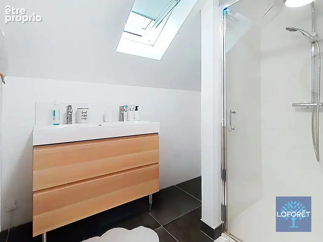 Appartement entièrement rénové / Pont-Audemer - photo 7