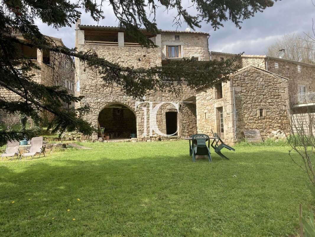 Appartement à LES VANS