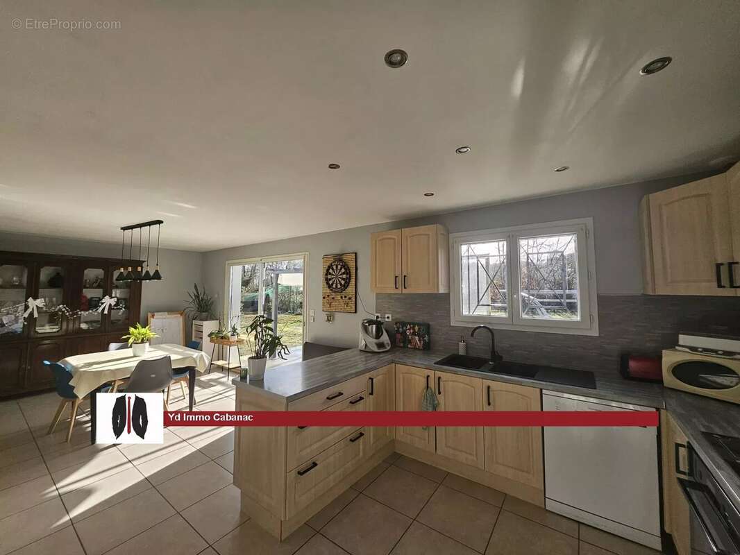 Maison à CABANAC-ET-VILLAGRAINS