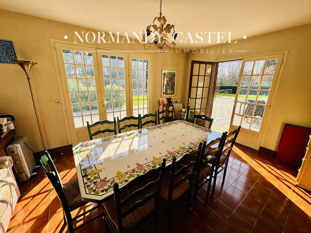 Maison à SAINT-PHILBERT-DES-CHAMPS