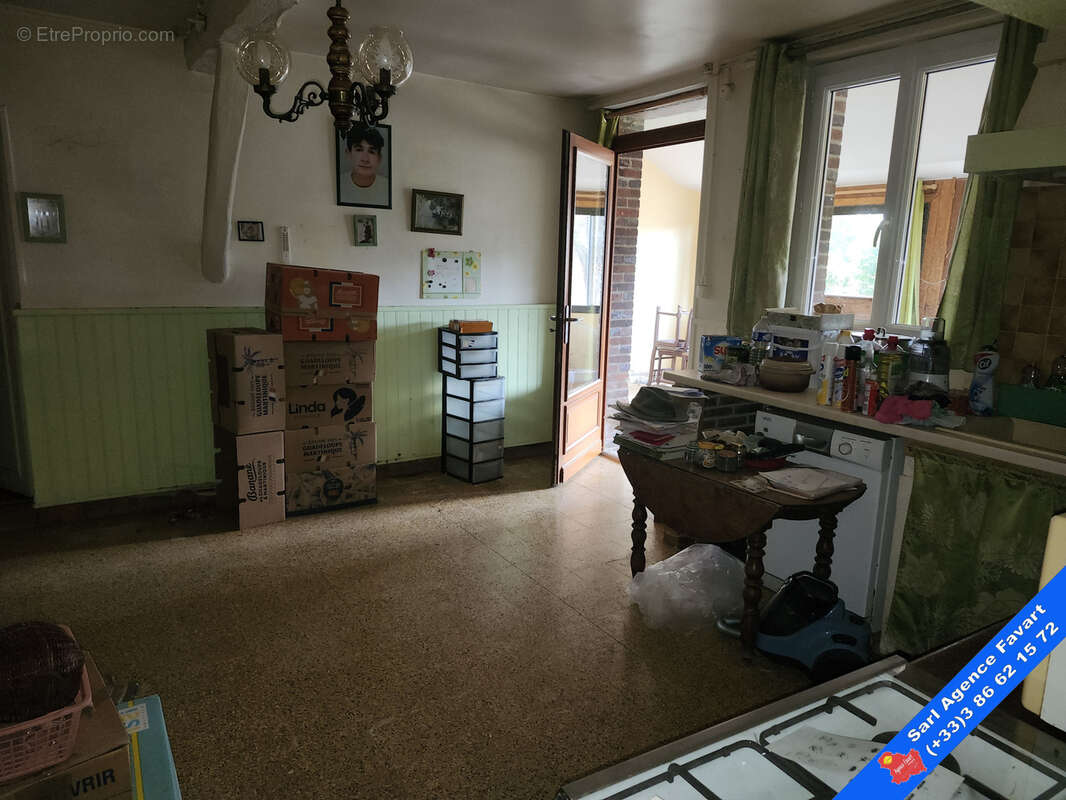 Maison à CHAMVRES