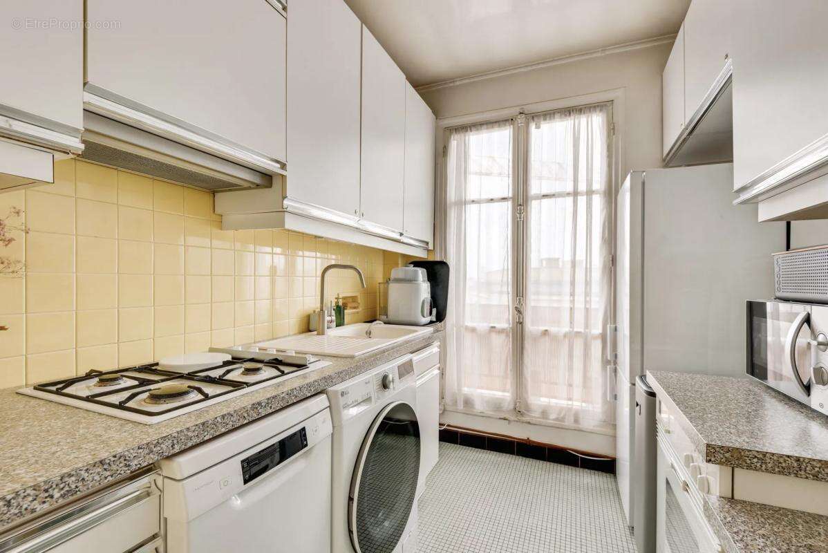 Appartement à ISSY-LES-MOULINEAUX