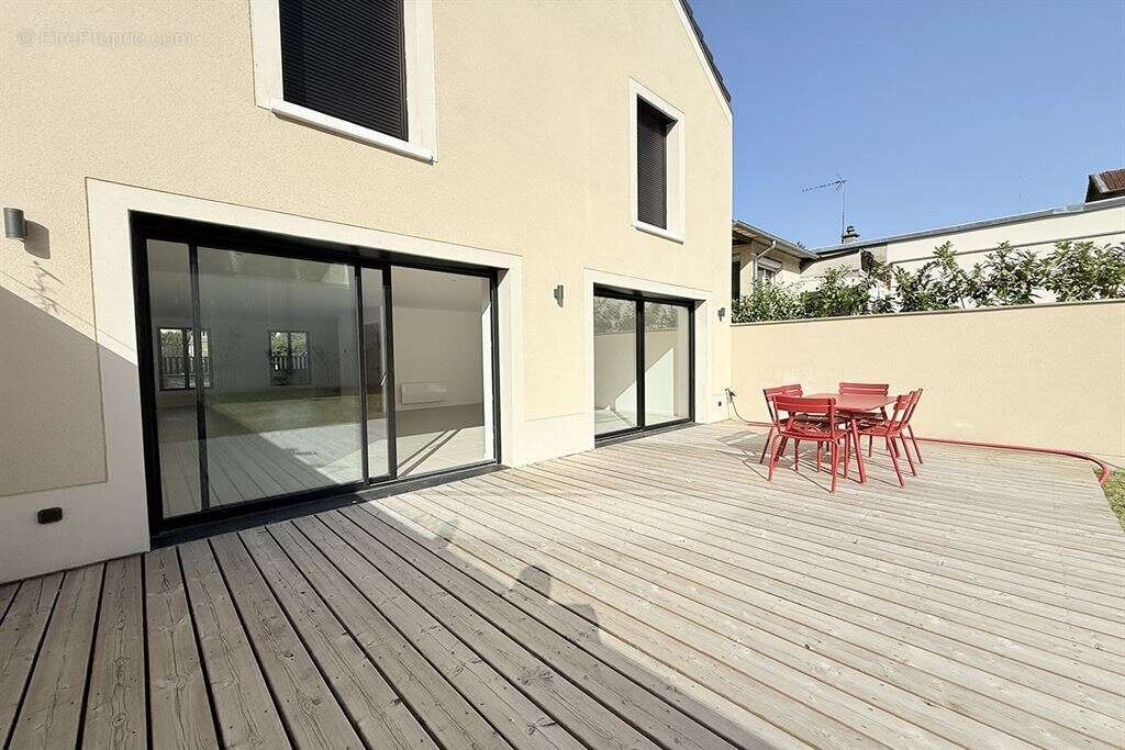 Maison à VIROFLAY