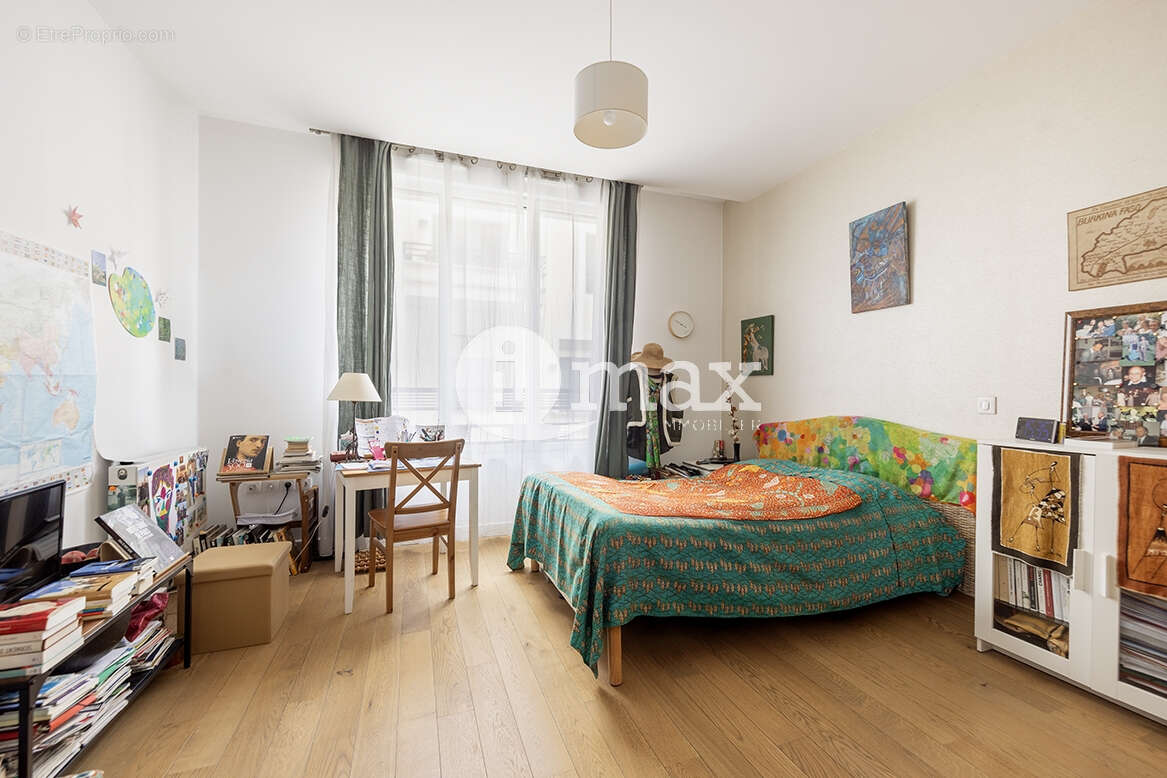 Levallois - studio - 240 000 euros fai - photo 3