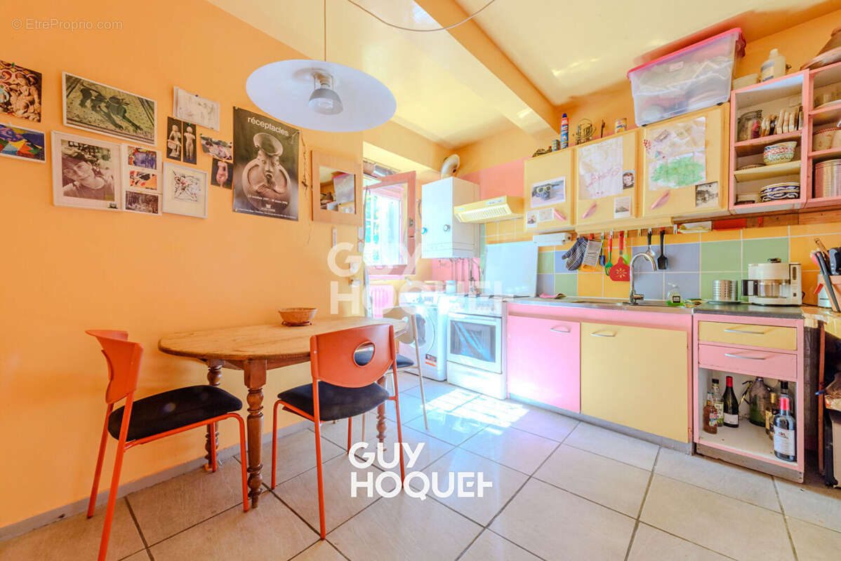 Appartement à PARIS-10E
