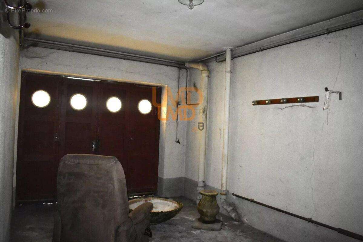 Maison à DECAZEVILLE