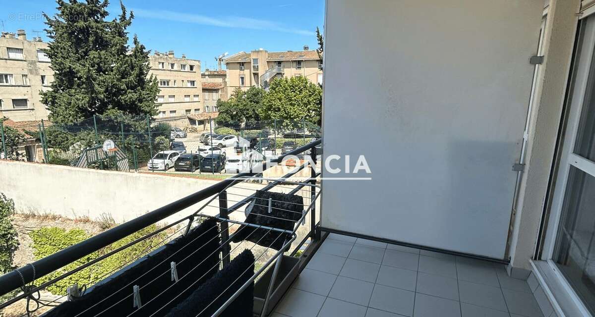 Appartement à MARSEILLE-5E