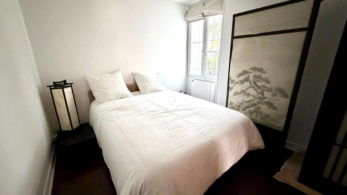 Appartement à PARIS-2E