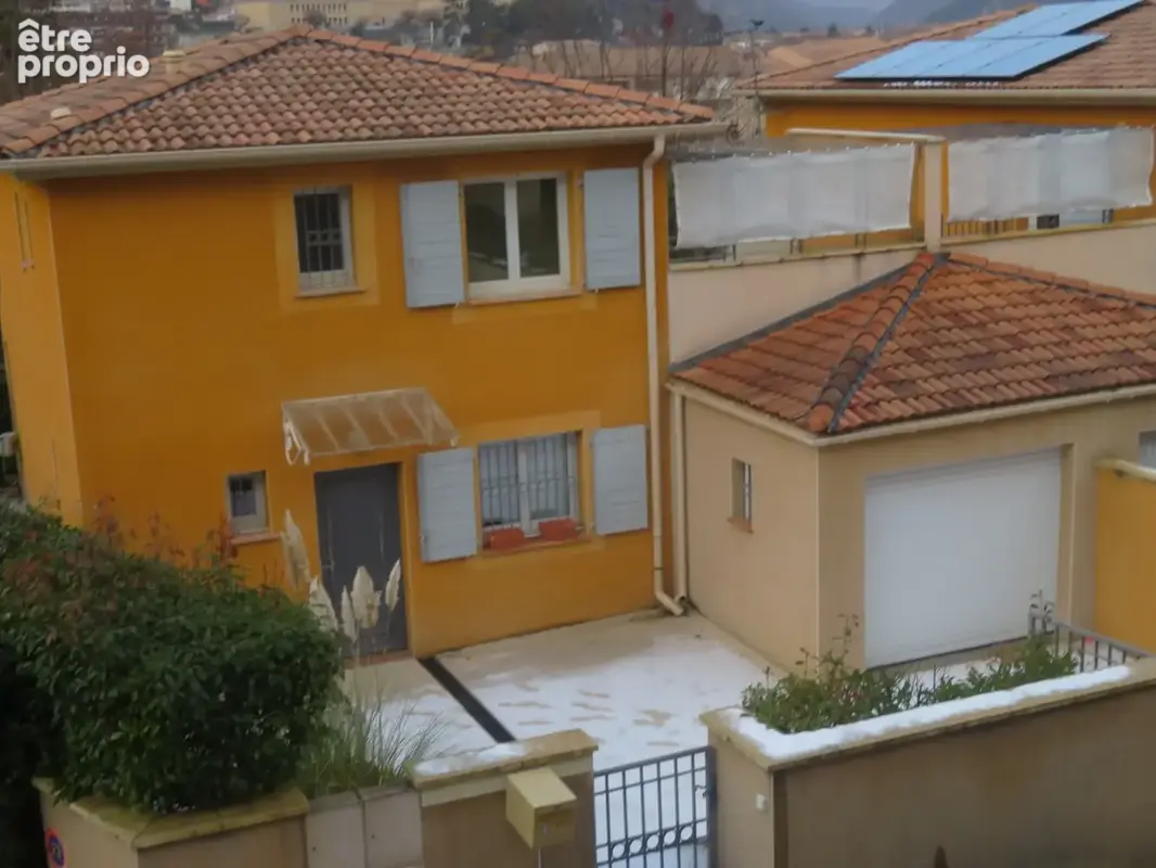 Belle MAISON sur 2 niveaux de 95 m3 à vendre centre ville de DIGNE LES BAINS (04) - photo 4