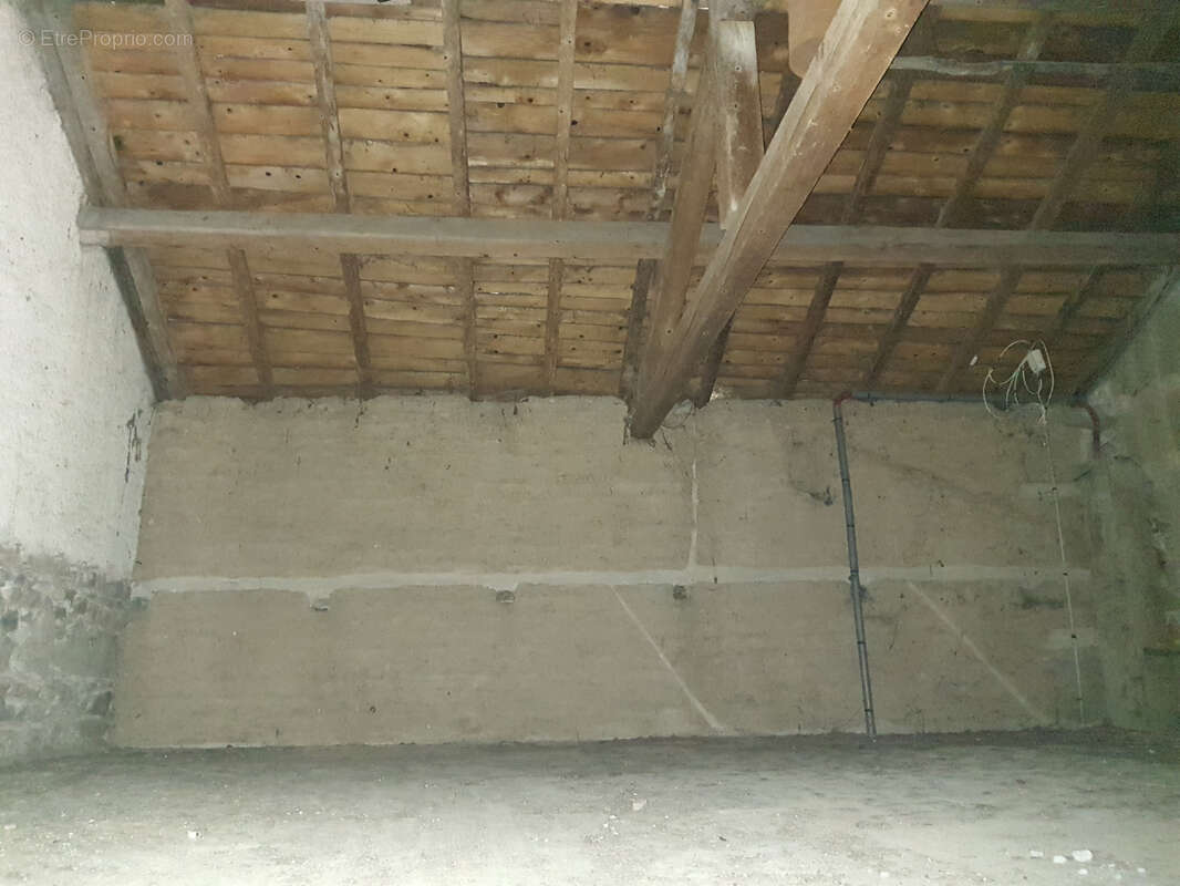 Maison à SAINT-GERMAIN-LAVAL