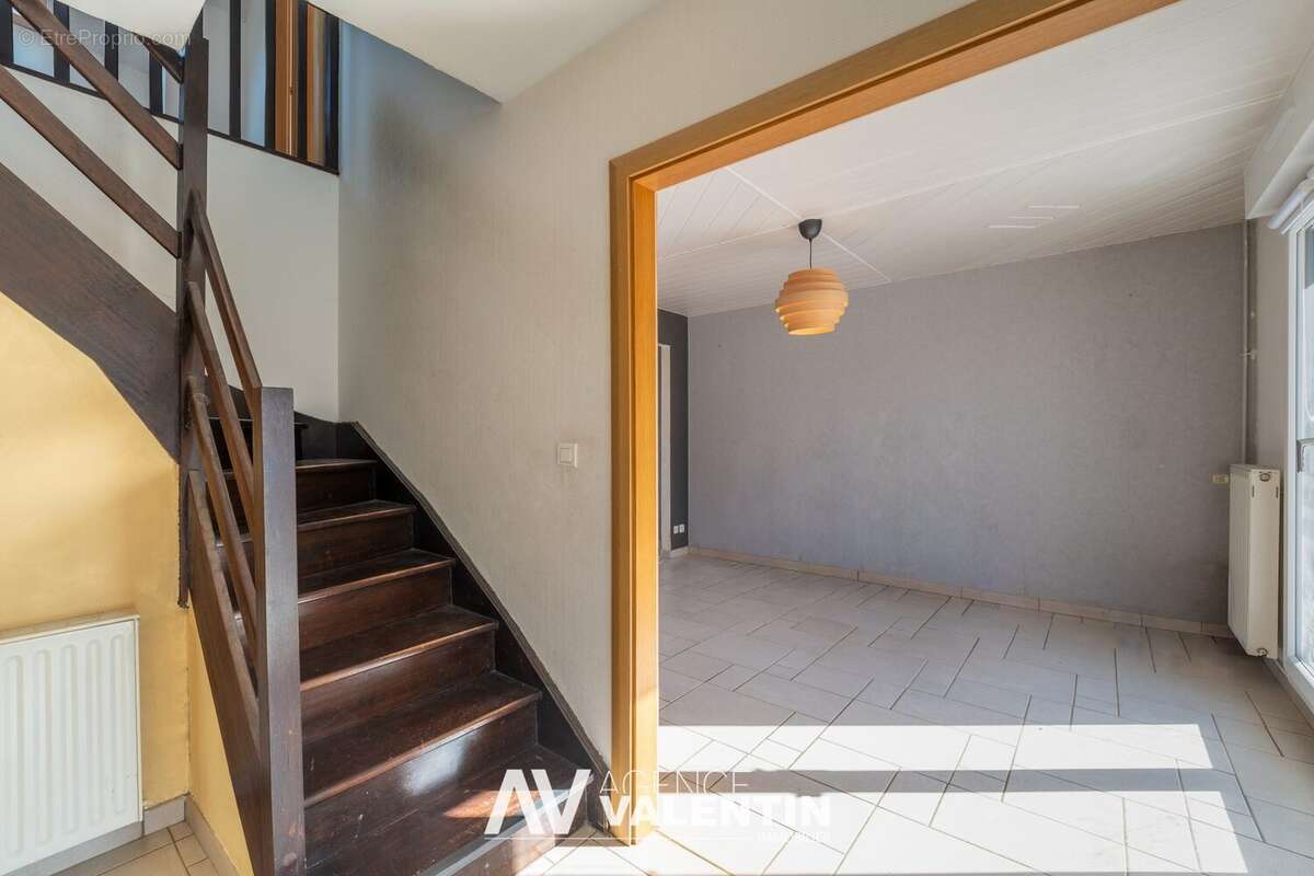 Maison 130 m² à Marly  - photo 8