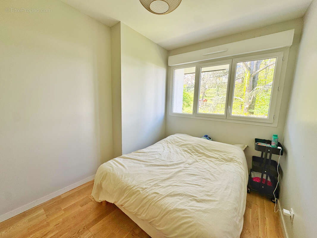 Appartement à LA MULATIERE