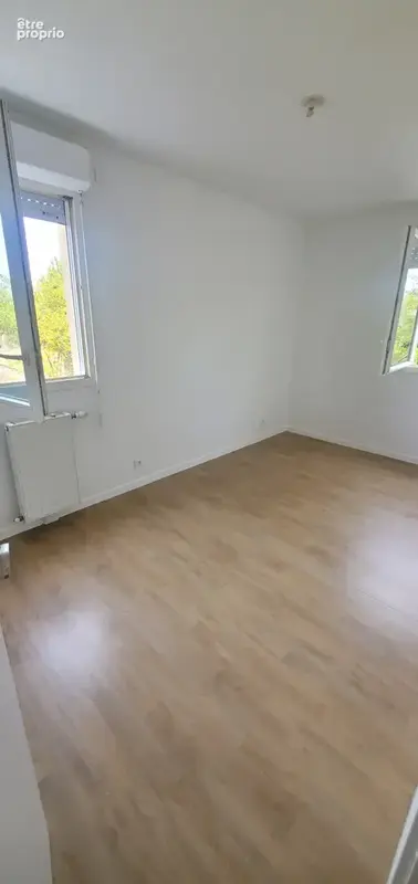 Appartement f4 de 74 m2 avec balcon, terrasse & deux places de parking - photo 11