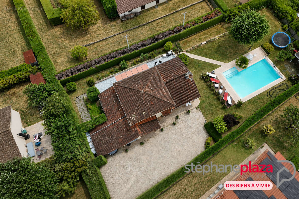 Maison au calme avec piscine et suite parentale - photo 3