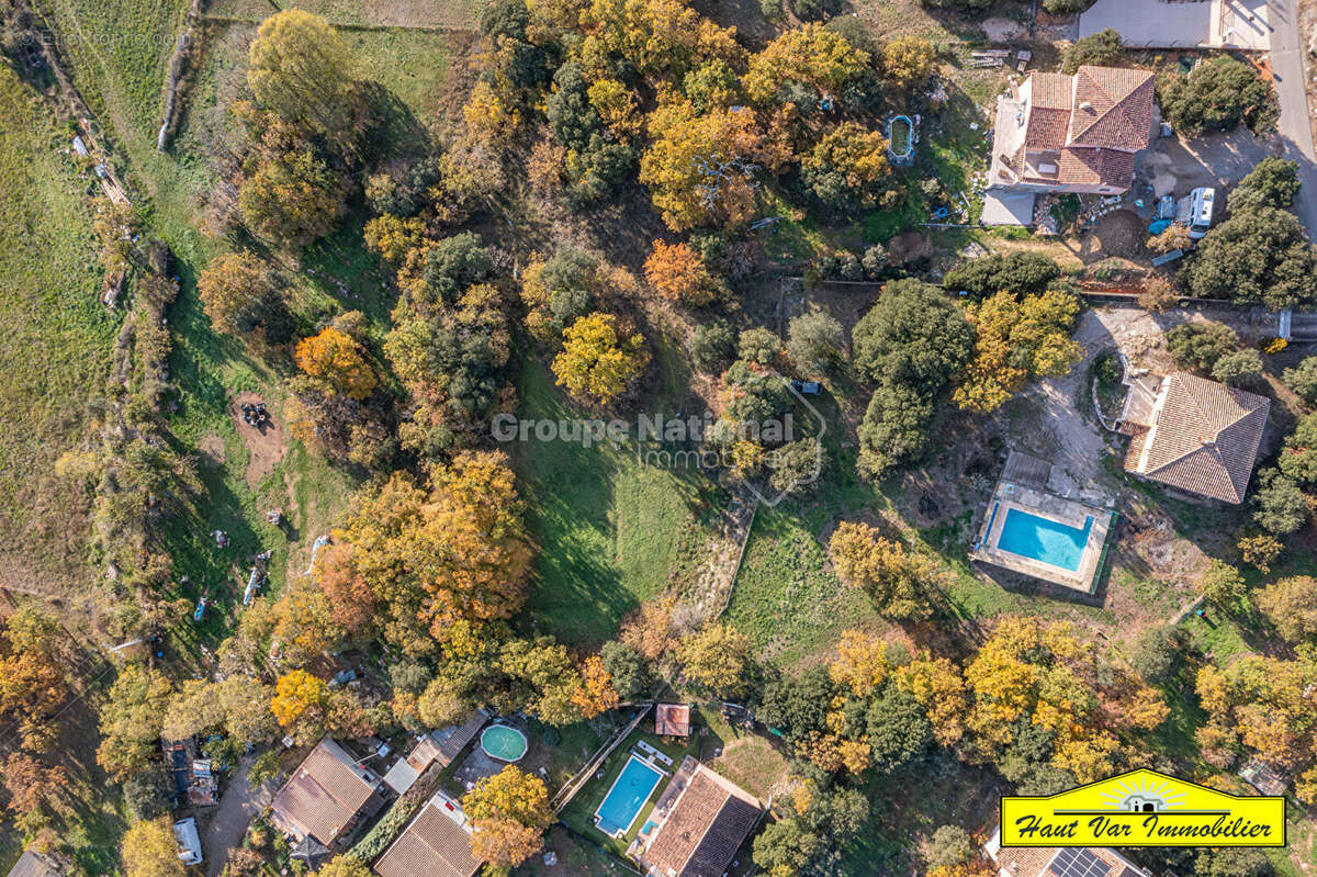 Maison Ginasservis T 4 avec PISCINE GARAGE 7 423m² de terrain - photo 18