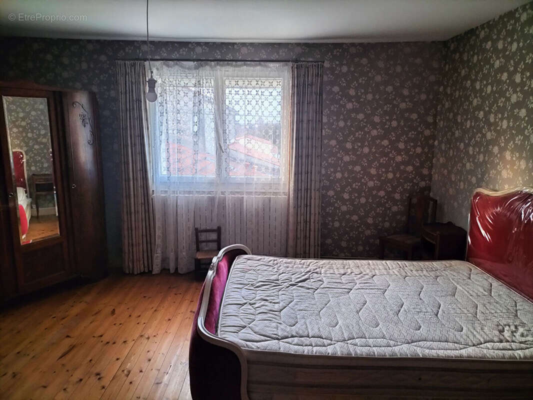 Maison à TONNAY-CHARENTE