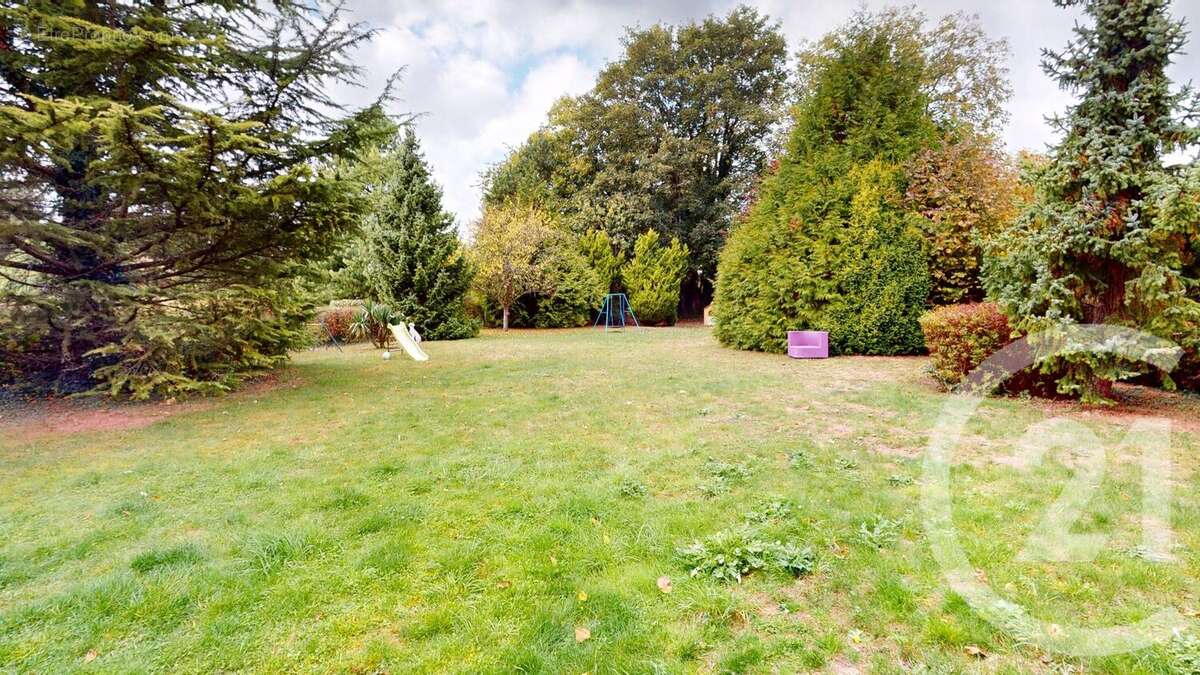 Maison à SAINT-QUENTIN