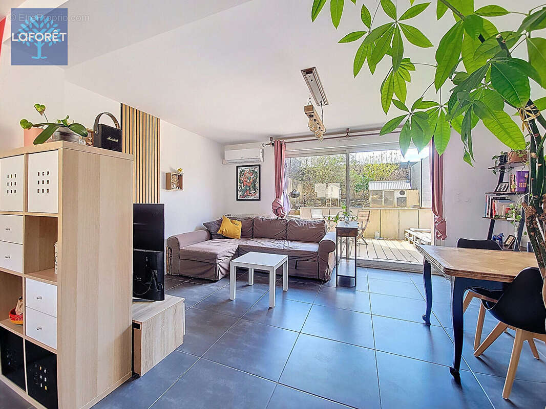 Appartement à CHARLY