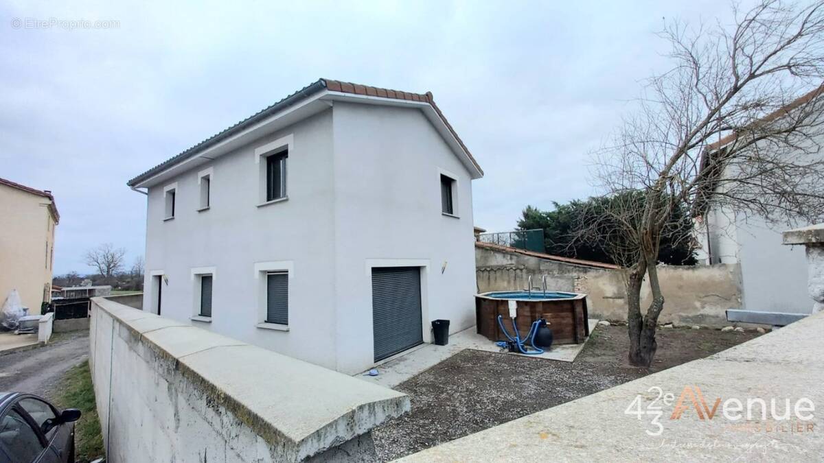 Maison à SURY-LE-COMTAL