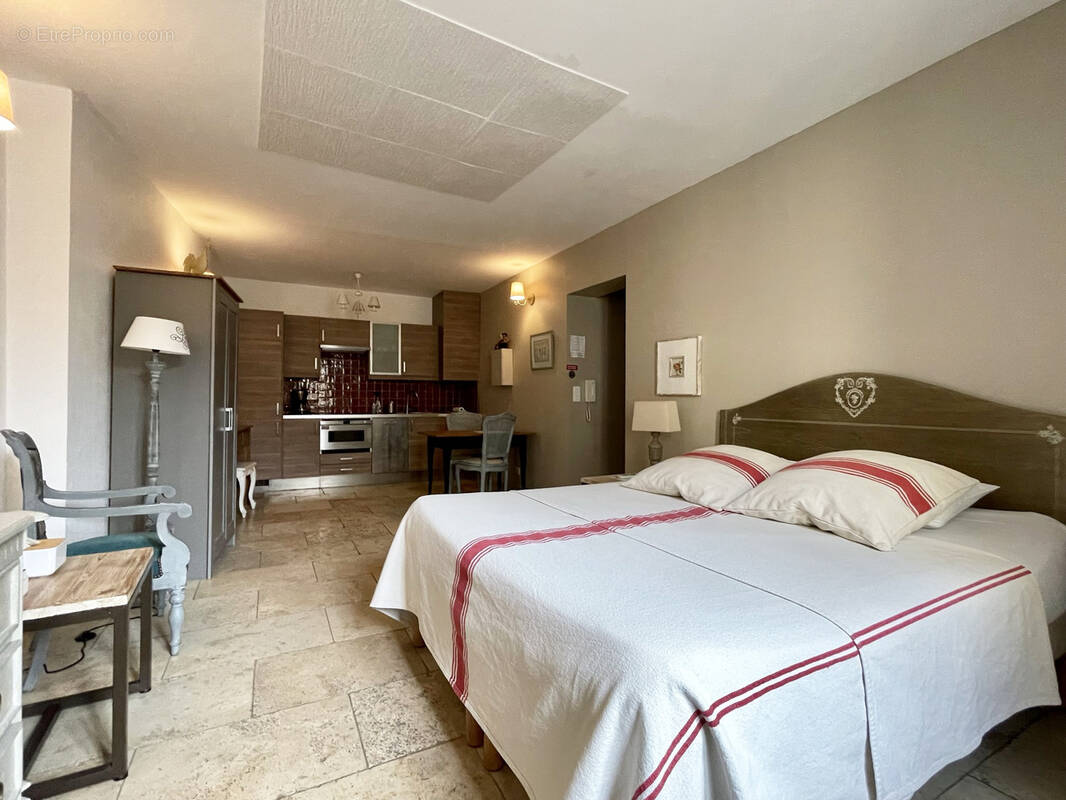 Appartement à L'ISLE-SUR-LA-SORGUE
