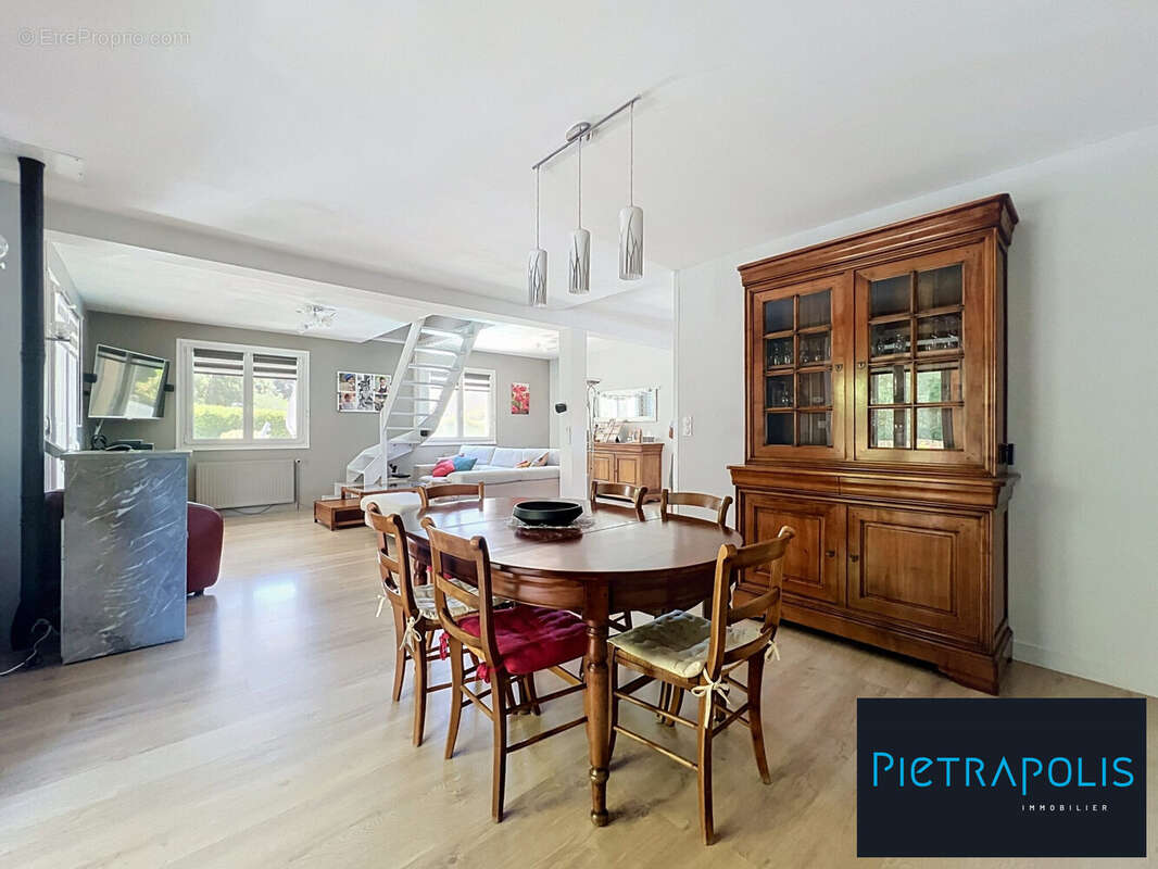 Maison 130 m² à Bretigny  - photo 5