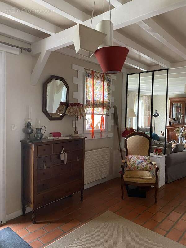 Maison à NEUVIC-ENTIER