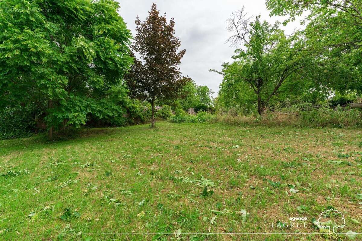   - Maison à CHAVROCHES