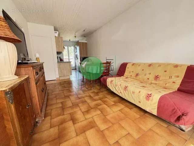Appartement à BAULNE