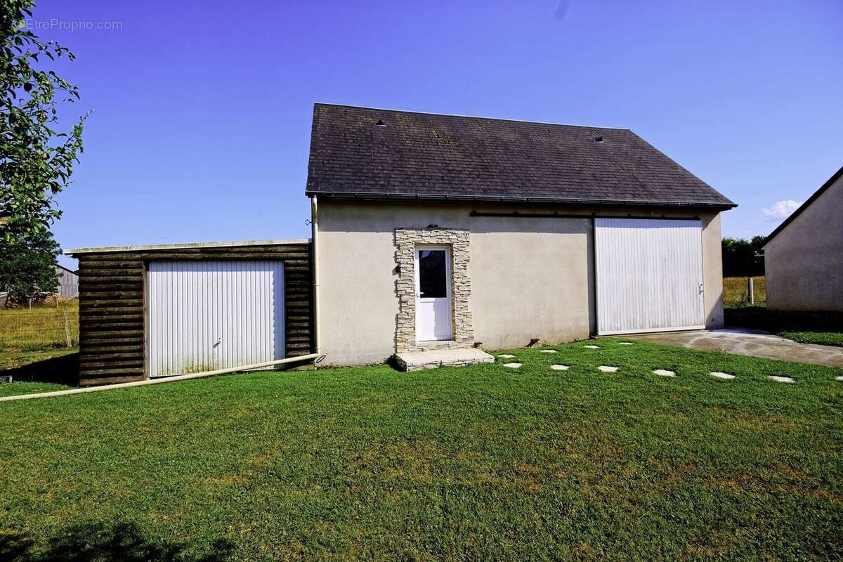 MOULINS EN BESSIN - Ensemble immobilier (maison & dépendance) - photo 16