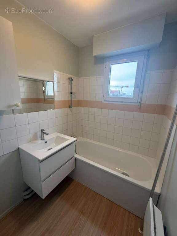 Appartement à LA MADELEINE