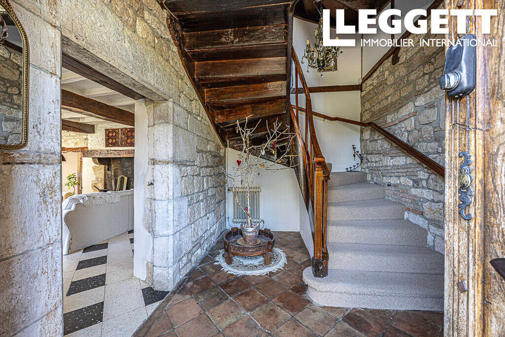 Maison à SAINTE-CECILE-DU-CAYROU