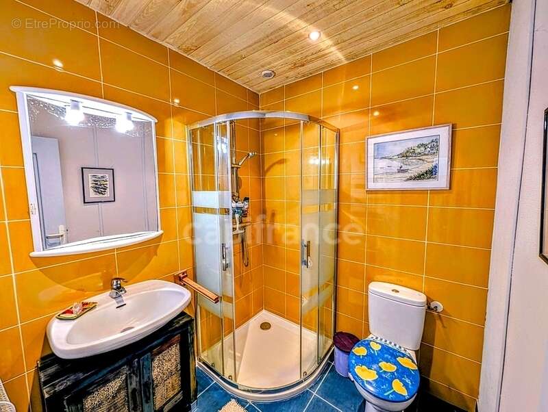 Maison à LE RELECQ-KERHUON