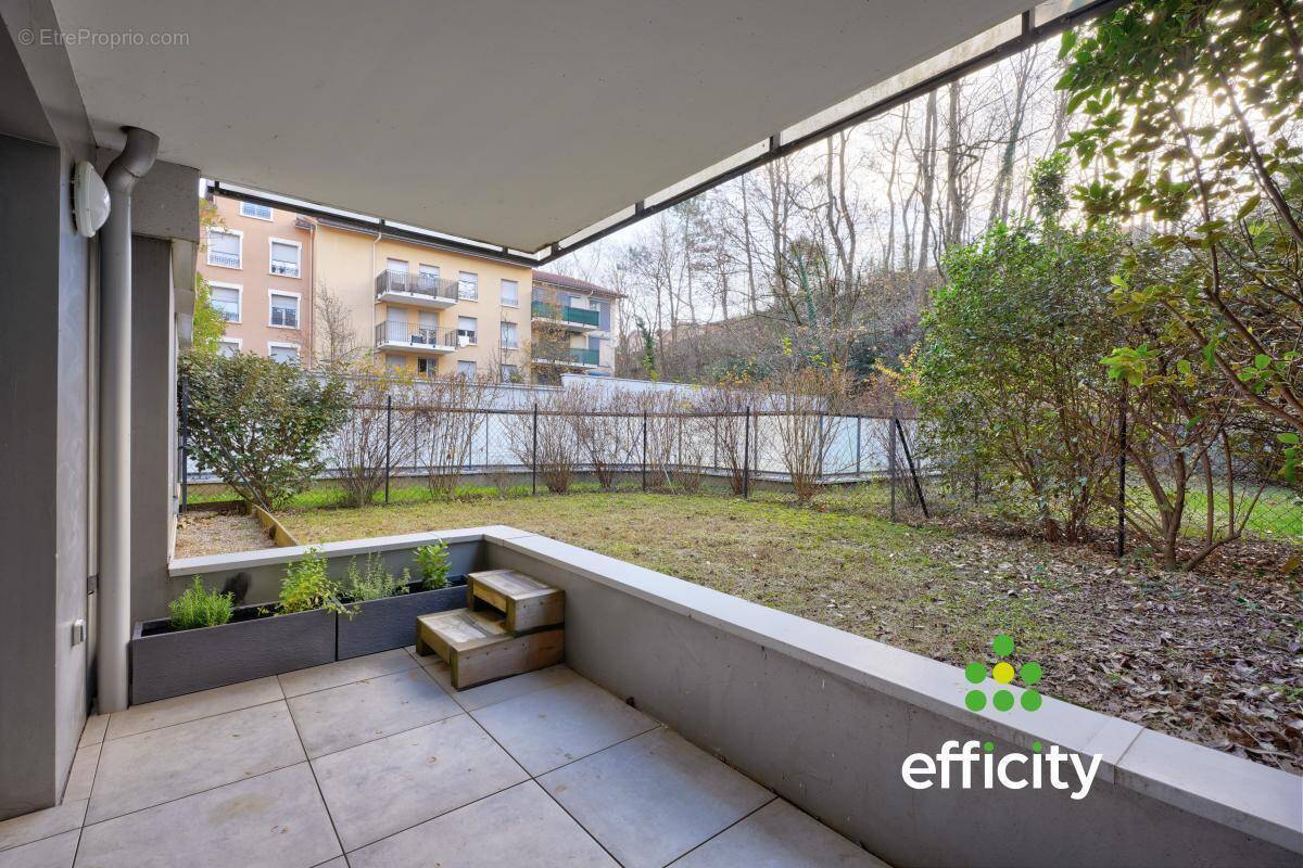 Appartement à OULLINS