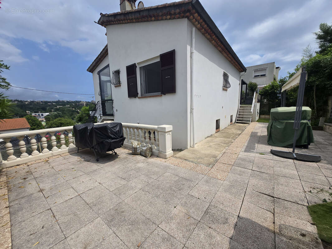 Maison à CAGNES-SUR-MER