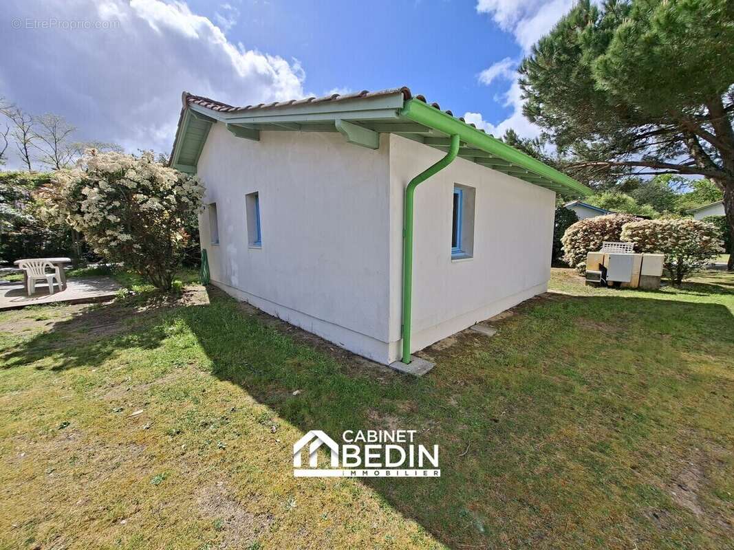 Maison à ARES
