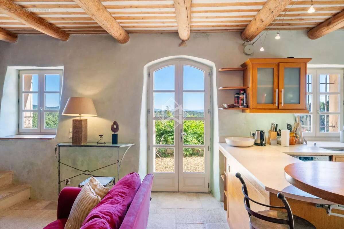 Maison à CALLAS