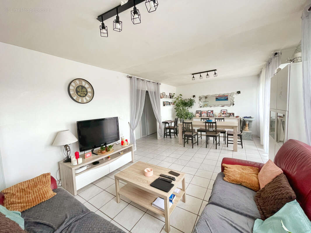 Appartement à IRIGNY