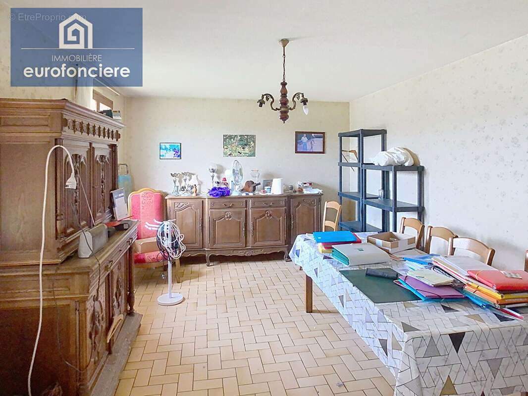 Maison à AIX-EN-OTHE