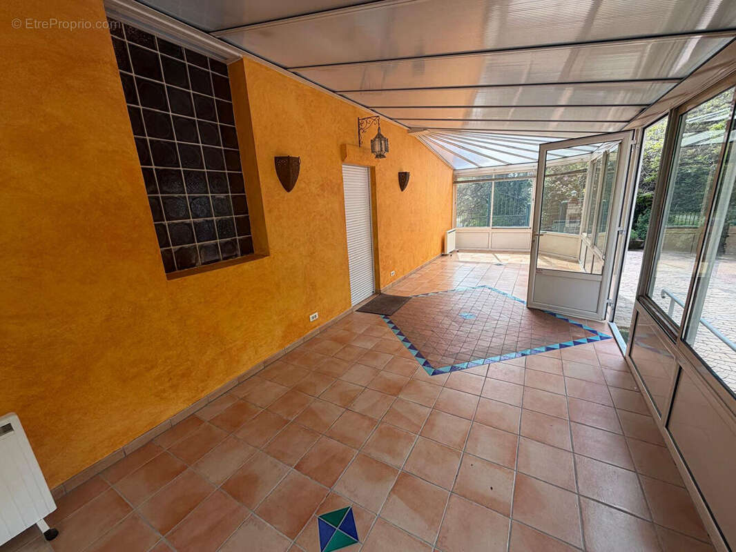 Maison  14 pièce(s) 328 m2 - photo 10